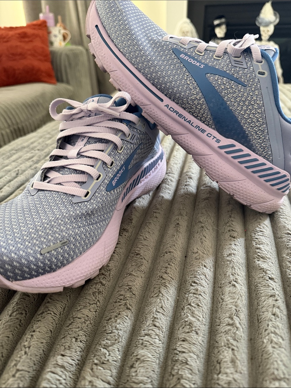Brooks Women’s Adrenaline GTS 22 Running Shoes - blue
